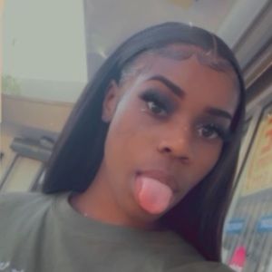 Meet your Posher, Shauna